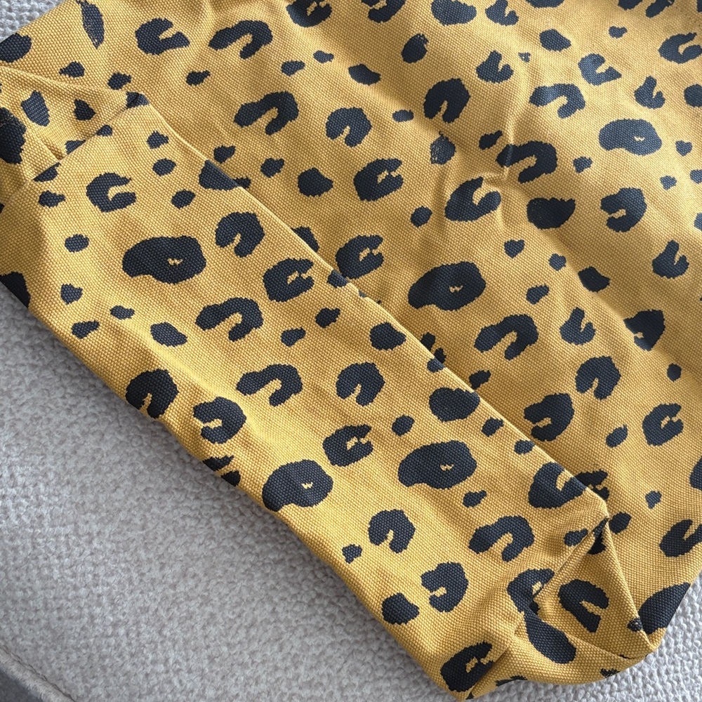 BAGGU Canvas Duck Bag- Cheetah / Leopard Print Tote Bag - Yellow and Black - Picture 6 of 12